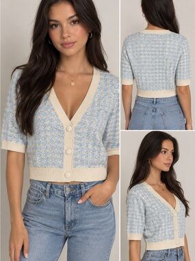 Vigoss Light Blue and Cream Houndstooth V-Neck Cropped Sweater Cardigan